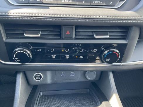 Certified 2023 Nissan Rogue S image 17