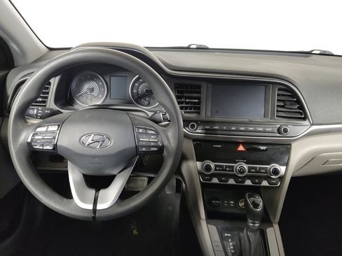 Used 2020 Hyundai Elantra SEL image 22