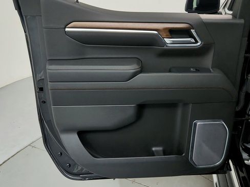 Used 2023 Chevrolet Silverado 1500 High Country AWD/4WD image 22