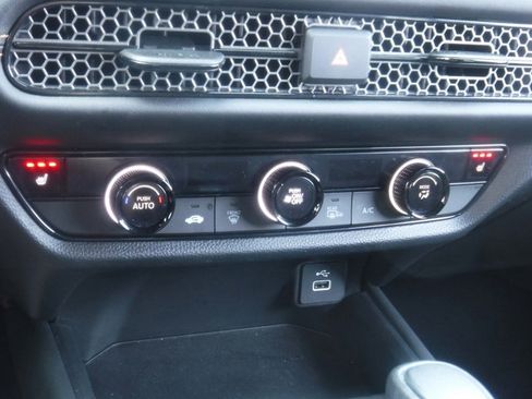 Used 2023 Honda HR-V Sport image 21