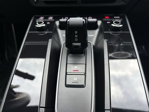 Used 2022 Porsche 911 Carrera image 25