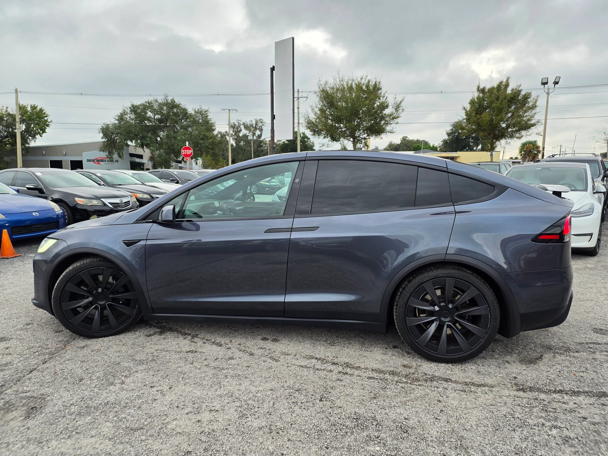 Used 2022 Tesla Model X AWD/4WD image 4