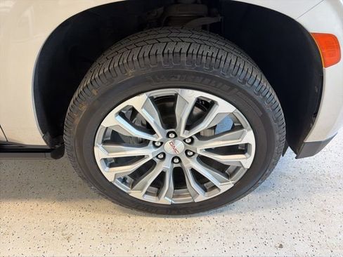 Used 2021 GMC Yukon Denali w/ Denali Ultimate Package image 17