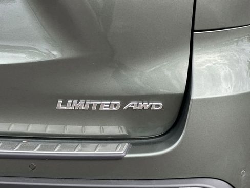 Used 2017 Toyota Highlander Limited Platinum AWD/4WD image 29