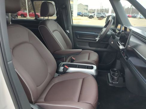 New 2025 Volkswagen ID. Buzz Pro S image 8