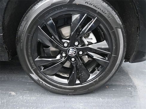 Used 2024 Buick Encore GX Sport Touring image 32