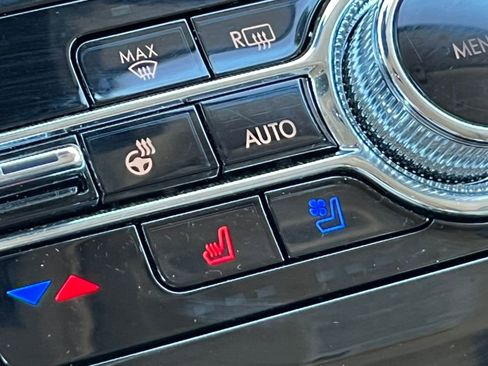 Used 2022 Lincoln Corsair Reserve w/ Equipment Group 201A image 26