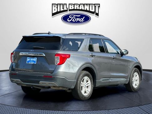 Used 2023 Ford Explorer XLT w/ Equipment Group 202A AWD/4WD image 3