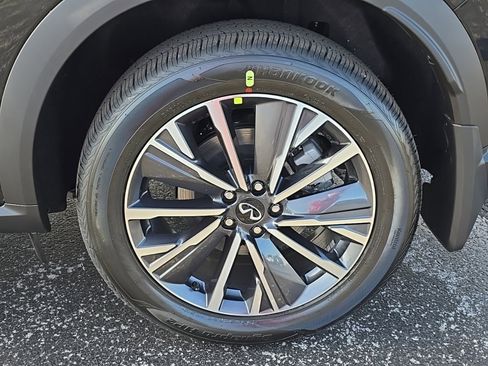 New 2026 INFINITI QX60 Luxe image 10