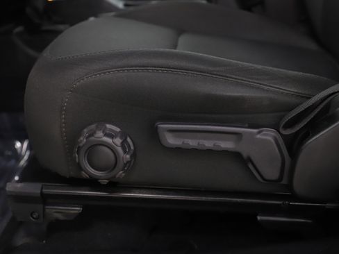 Used 2022 Jeep Wrangler Sport S image 23