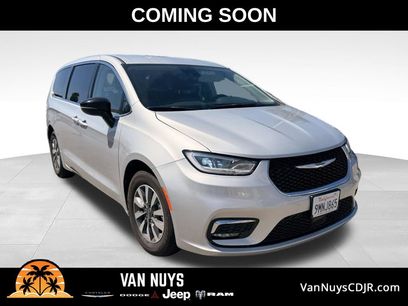 Used 2024 Chrysler Pacifica Limited