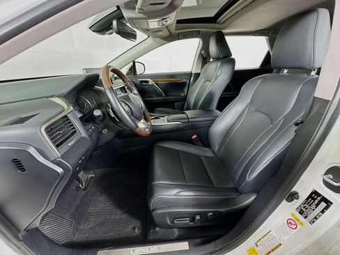 Used 2020 Lexus RX 350L Premium w/ Premium Package AWD/4WD image 12