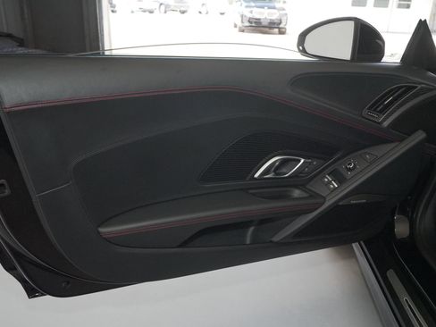 Used 2017 Audi R8 V10 AWD/4WD image 18