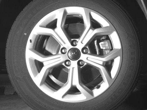 Used 2025 Jeep Compass Latitude AWD/4WD image 13