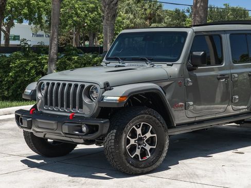 Used 2021 Jeep Wrangler Unlimited Rubicon AWD/4WD image 2