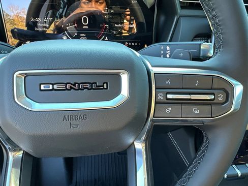 New 2026 GMC Terrain Denali w/ LPO, Floor Liner Package image 27