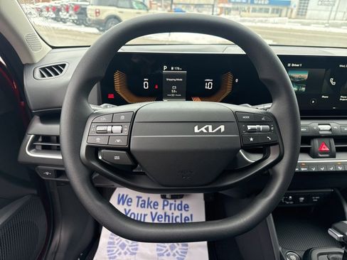 New 2025 Kia K4 LXS image 23