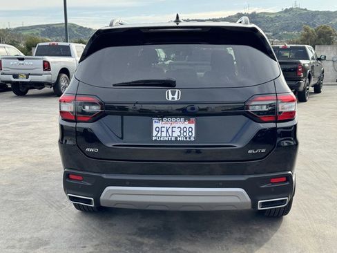 Used 2023 Honda Pilot Elite image 5