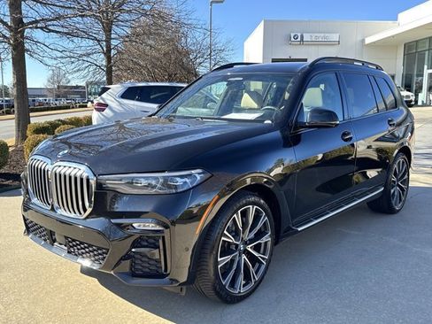 Used 2021 BMW X7 xDrive40i w/ M Sport Package image 1