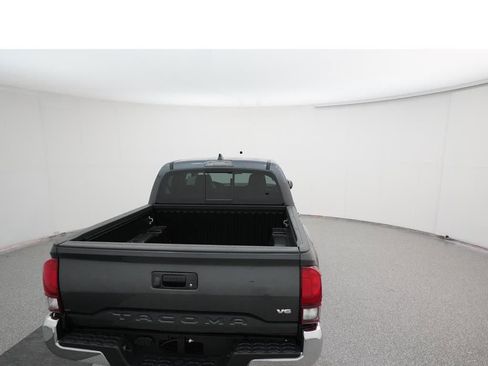 Used 2022 Toyota Tacoma SR5 image 8