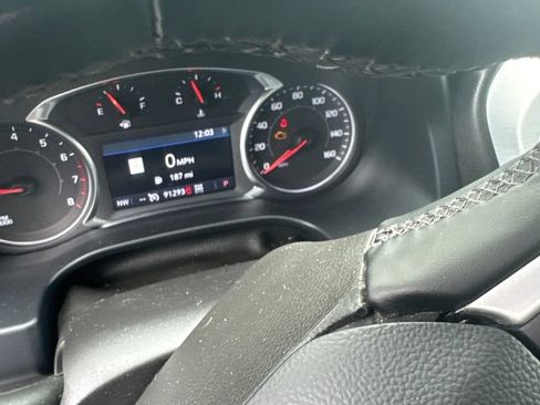 Used 2023 GMC Acadia SLT AWD/4WD image 11