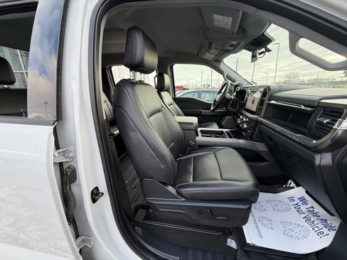 Used 2025 Ford F450 Lariat w/ FX4 Off-Road Package image 27