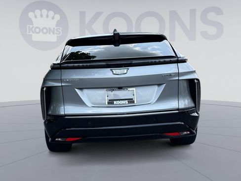 Used 2024 Cadillac Lyriq Luxury AWD/4WD image 5