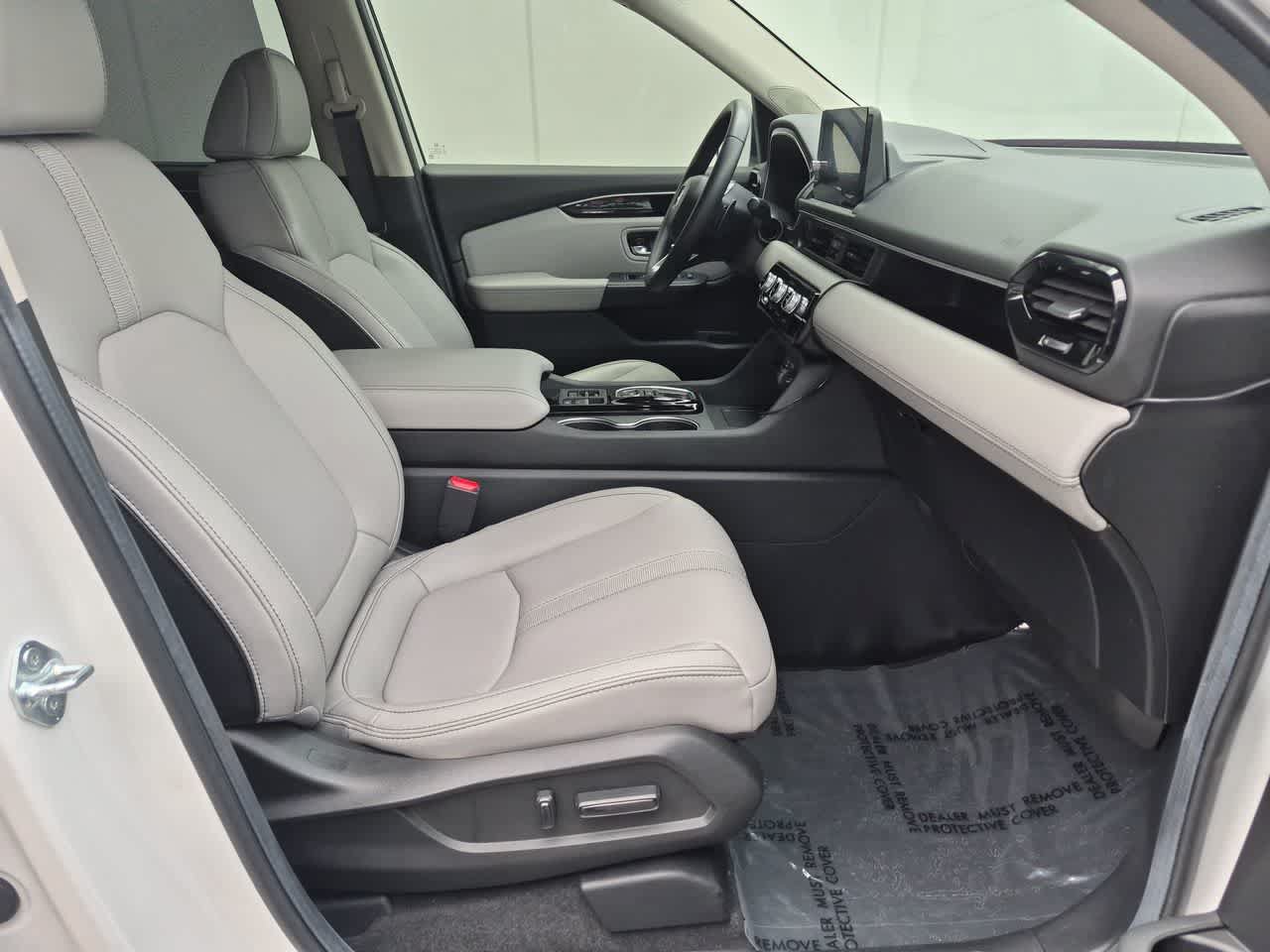 Used 2025 Honda Pilot Touring image 22