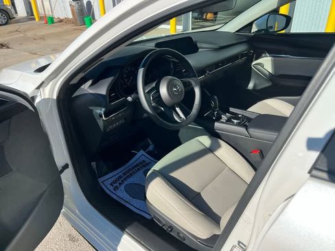 Used 2025 MAZDA MAZDA3 s image 13