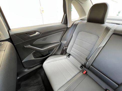 Used 2025 Volkswagen Jetta SE image 40