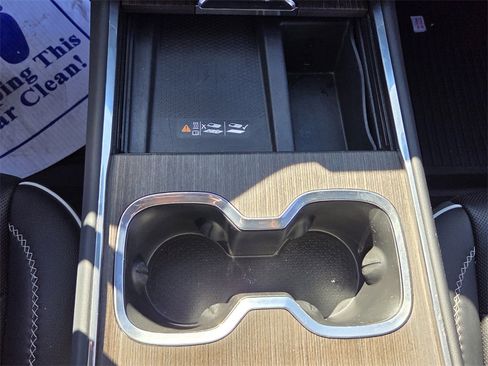 Used 2025 GMC Acadia Denali w/ Super Cruise Package image 19