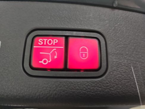 New 2026 Mercedes-Benz GLC 300 GLC 300 image 14