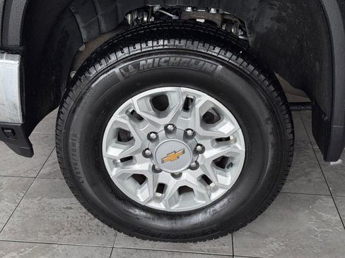 Certified 2025 Chevrolet Silverado 2500 LTZ w/ LTZ Convenience Package AWD/4WD image 4