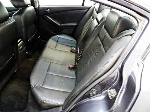 Used 2010 Nissan Altima 2.5 SL w/ SL Pkg FWD image 10