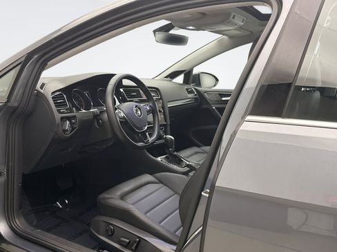 Used 2018 Volkswagen Golf SEL FWD image 10