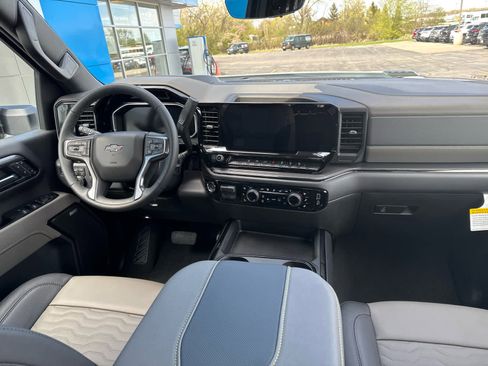 Used 2026 Chevrolet Silverado 2500 ZR2 AWD/4WD image 6