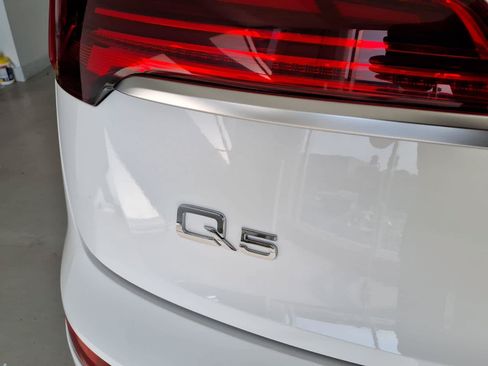 Used 2023 Audi Q5 2.0T Premium w/ Convenience Package AWD/4WD image 18