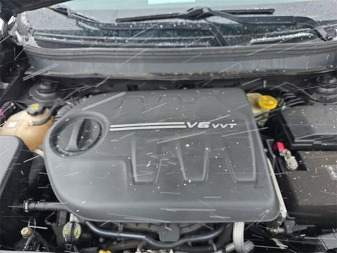 Used 2015 Jeep Cherokee Limited image 27