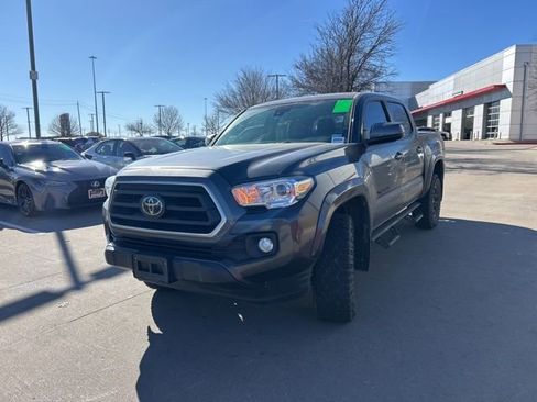 Used 2022 Toyota Tacoma SR5 image 8