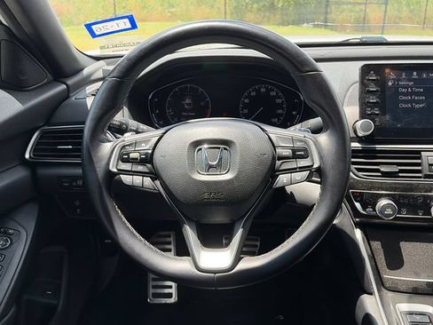 Used 2018 Honda Accord Sport image 15