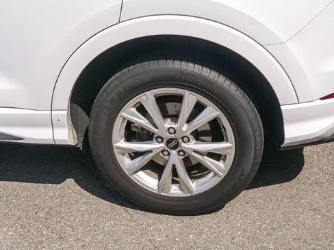 Used 2024 Audi Q3 2.0T Premium image 8