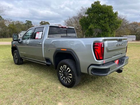 Used 2025 GMC Sierra 2500 Denali Ultimate image 5