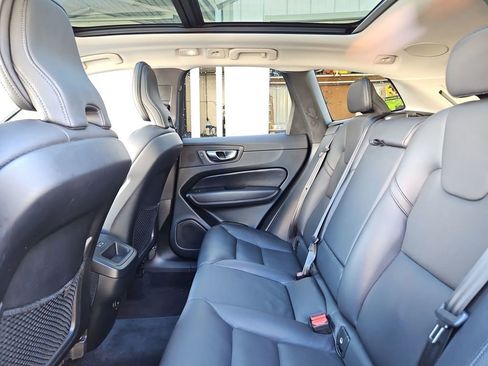 Used 2023 Volvo XC60 B5 Plus w/ Climate Package image 28