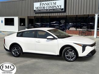 Used 2025 Kia K4 LXS video 1