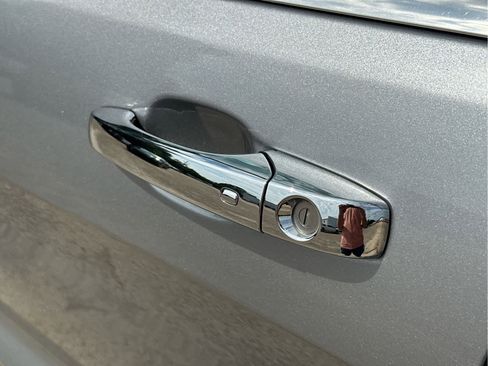 Used 2021 Jeep Grand Cherokee Limited image 15