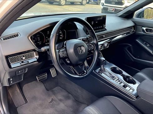 Used 2023 Honda Civic Sport image 16