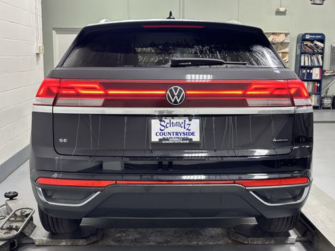 New 2026 Volkswagen Atlas Cross Sport SE image 27