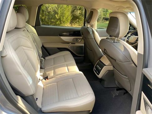 Used 2024 Lincoln Nautilus Reserve w/ Equipment Group 203A image 34