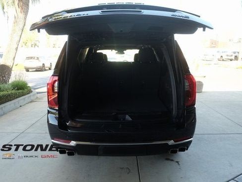 New 2025 GMC Yukon XL Denali w/ Sun & Power Step Package image 32