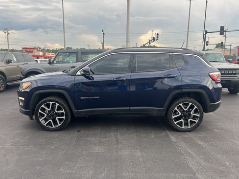Used 2018 Jeep Compass Limited w/ Navigation Group AWD/4WD image 4